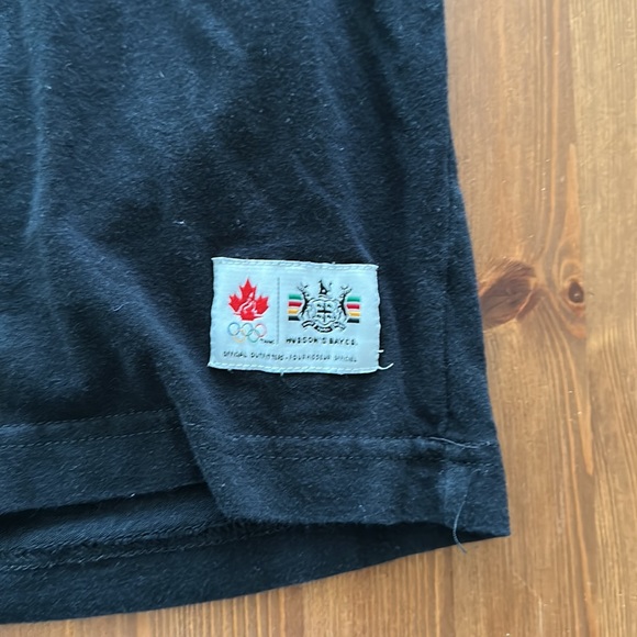 True North Strong & Free tshirt. Vancouver 2010. Size 2XL. EUC. Hudsons Bay Co. - Picture 3 of 6